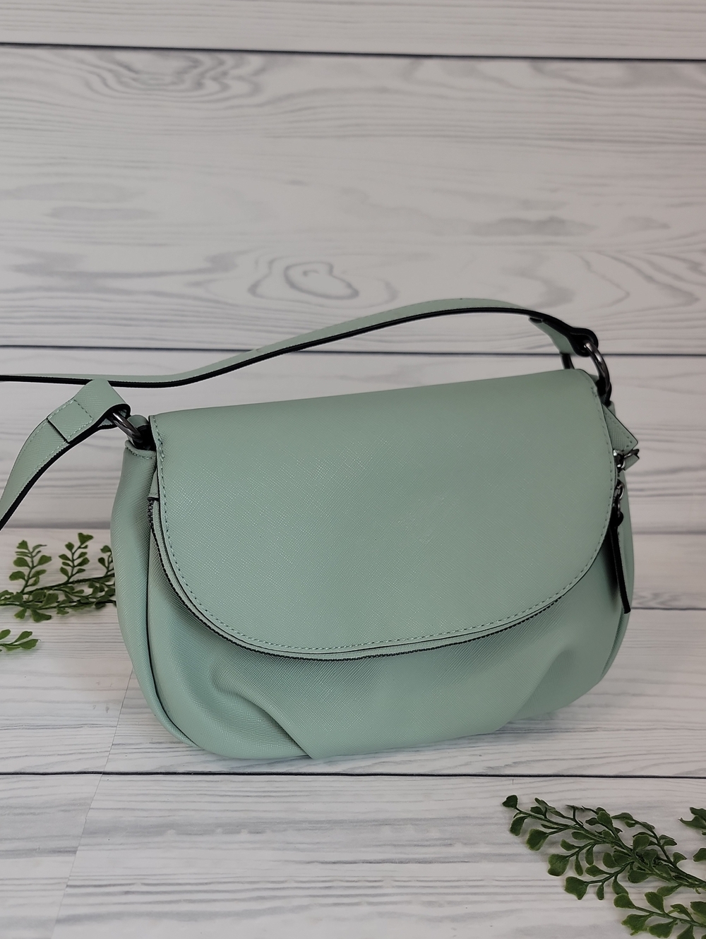 Simply Vera Vera Wang Crossbody Saddlr Bag - Sage Green